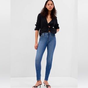 Gap true skinny jeans size 32L